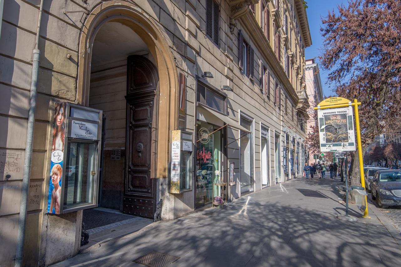Domus Pietro Inn ローマ エクステリア 写真