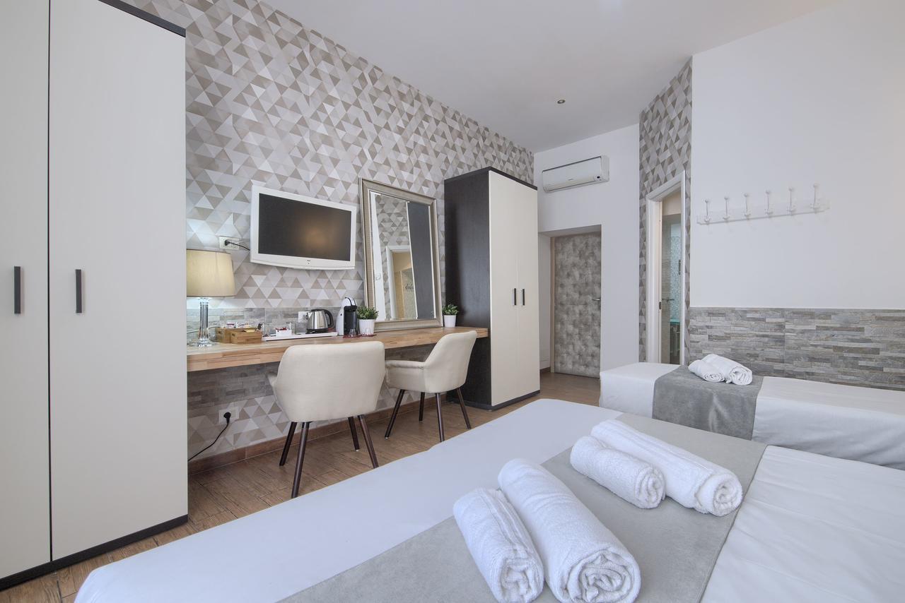 Domus Pietro Inn ローマ エクステリア 写真
